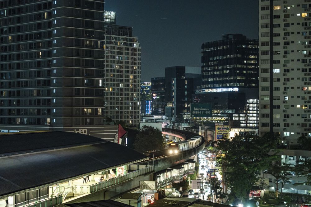 Lumen Bangkok Udomsuk Station 4*