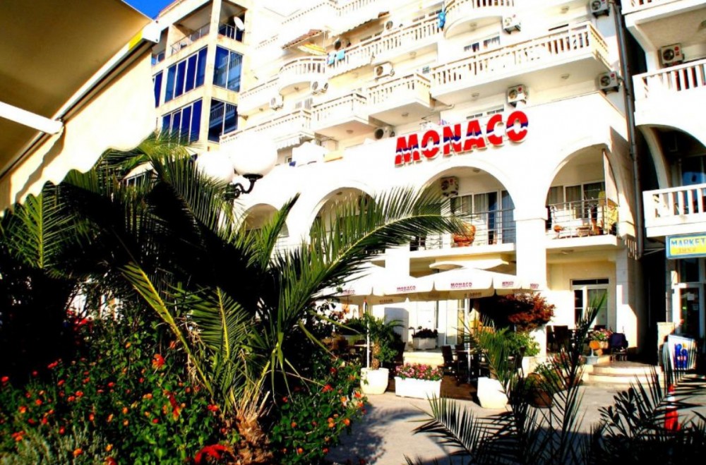 Monaco Apartments 4*