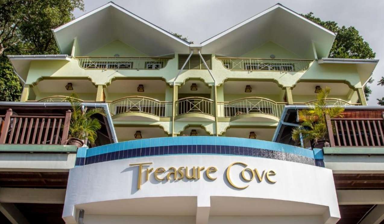 Treasure Cove Hotel & Restaurant 