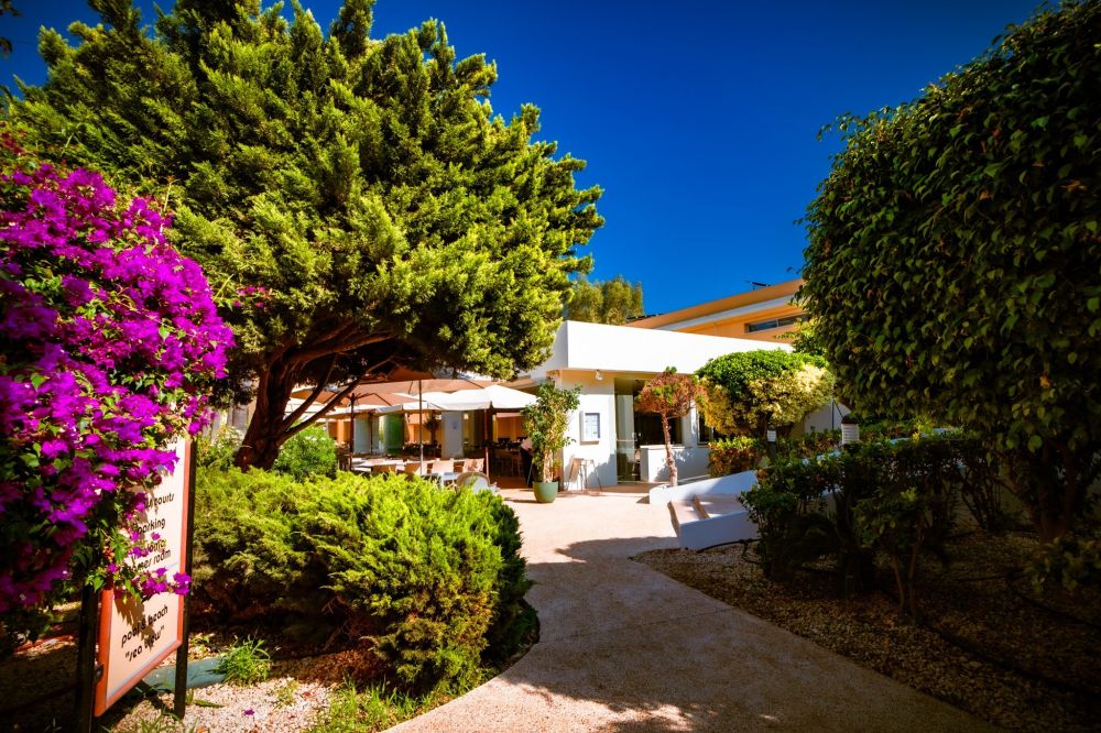 Malama Beach Holiday Village 4*