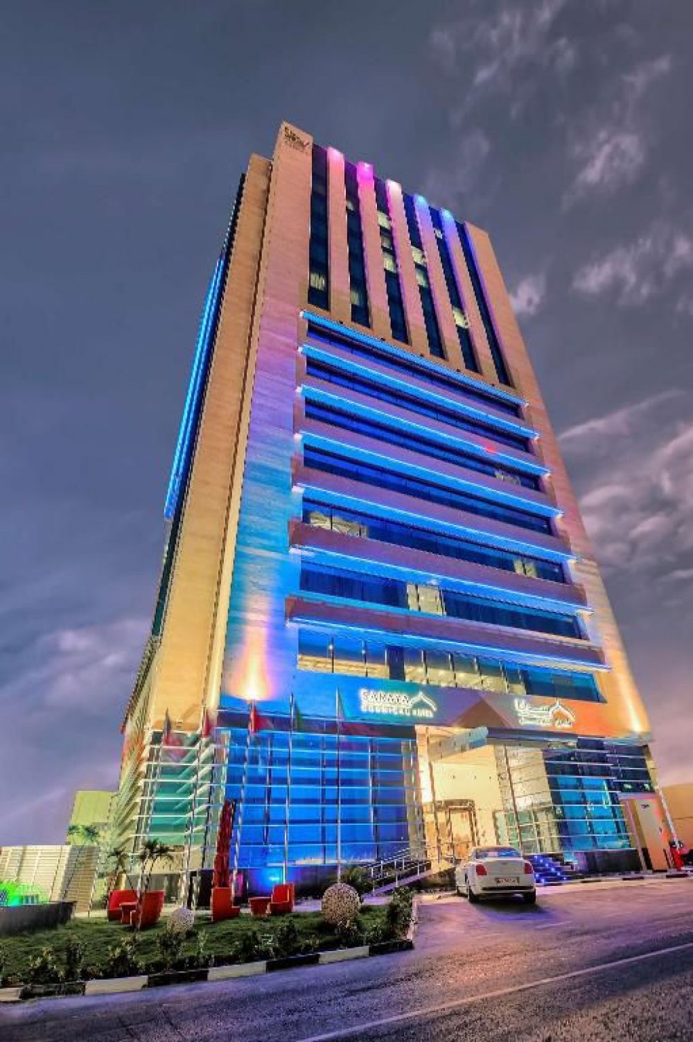 Saraya Corniche Hotel 5*