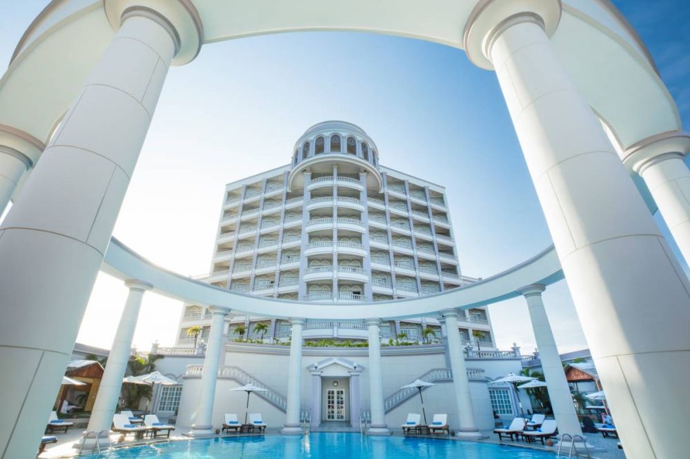 Sunrise Nha Trang Beach Hotel & Spa 5*