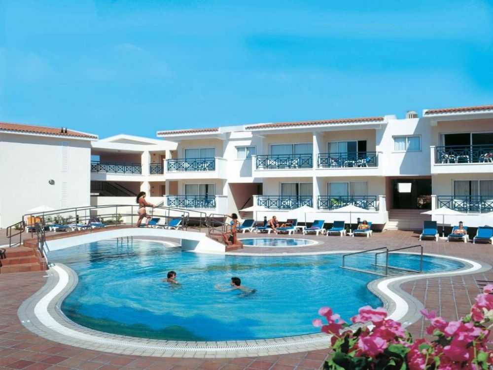 Cynthiana Beach Hotel 3*