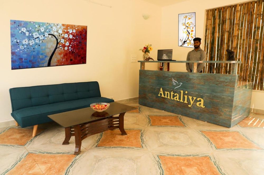 Hotel Antaliya 3*