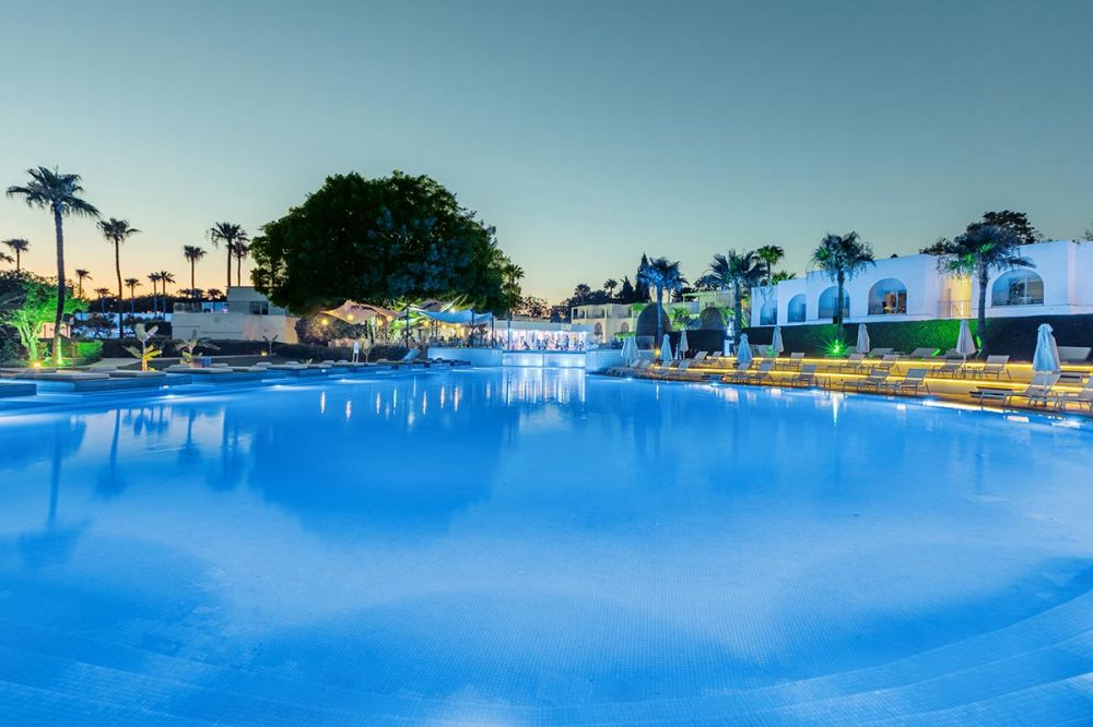 So Nice Beach Resort 4*