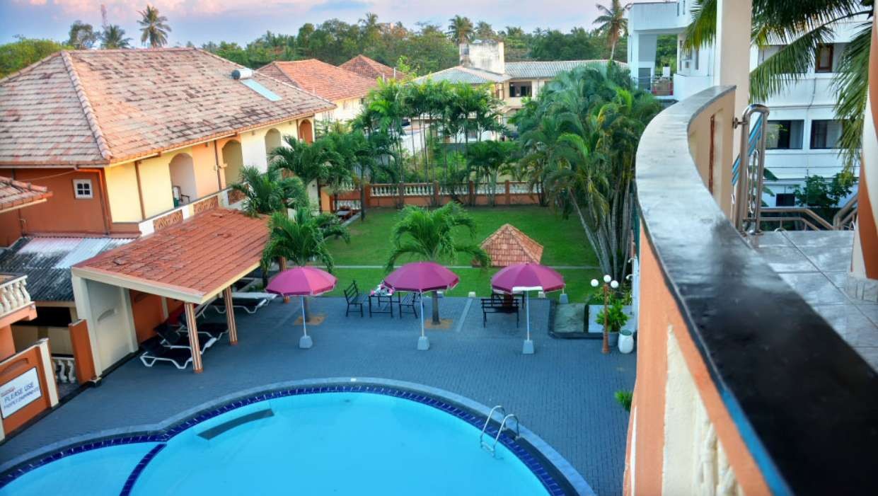 Paradise Holiday Village Negombo 2*