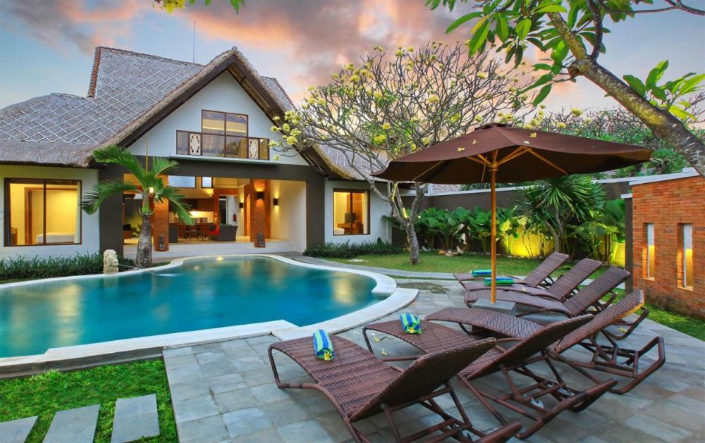 Mutiara Bali Boutique Resort & Villa 4*