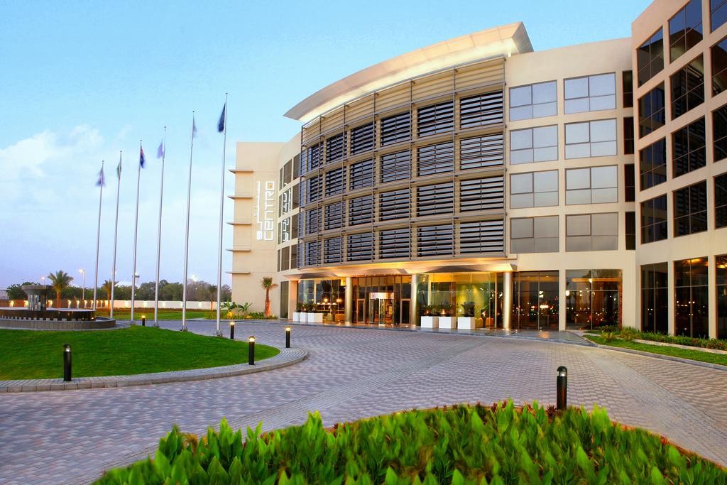 Centro Sharjah 4*