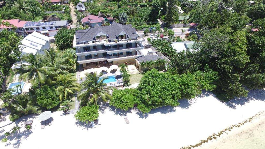 Crown Beach Hotel Seychelles 4*