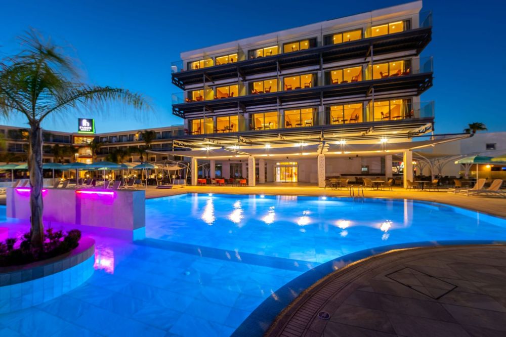 Faros Hotel 4*