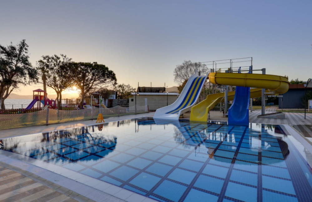 Royal Beach Club Hotel 4*