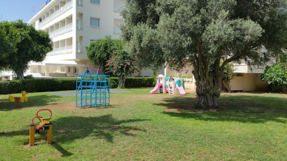 Cynthiana Beach Hotel 3*