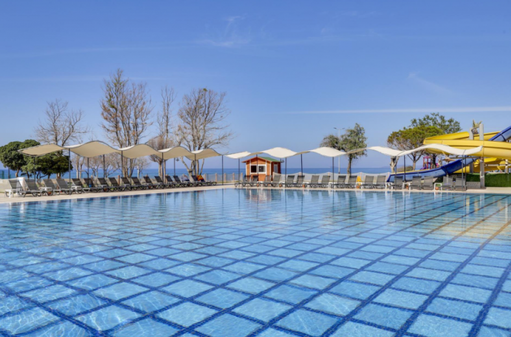 Royal Beach Club Hotel 4*