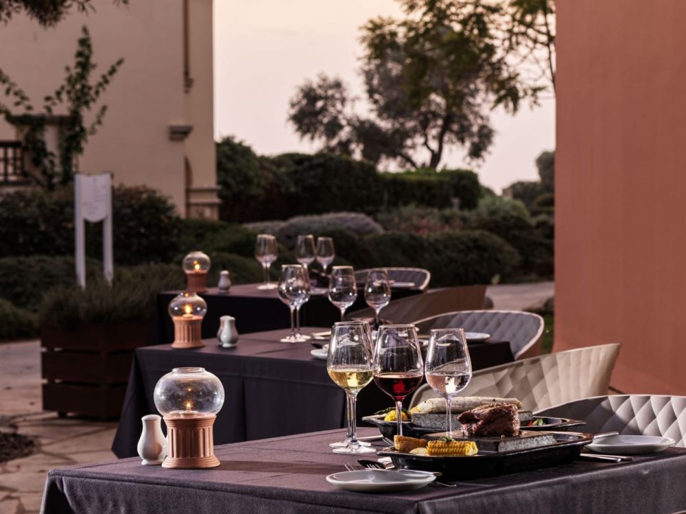 Aphrodite Hills Hotel by Atlantica 5*