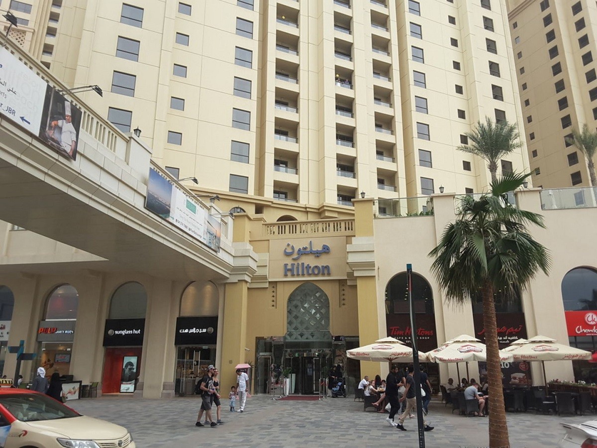 Hilton Dubai The Walk 4*