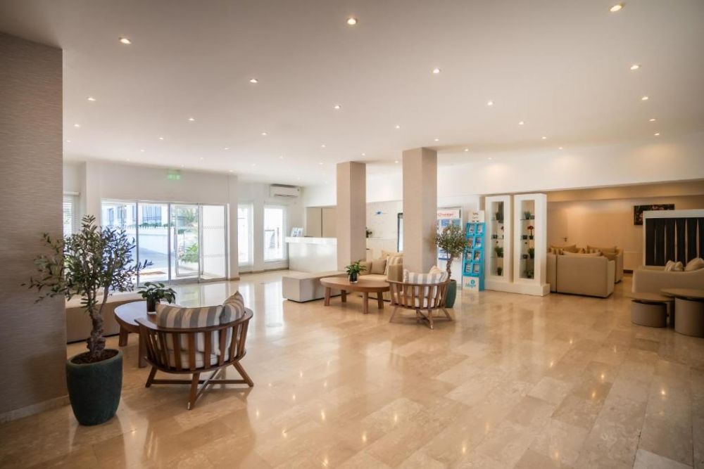 Liquid Hotel 