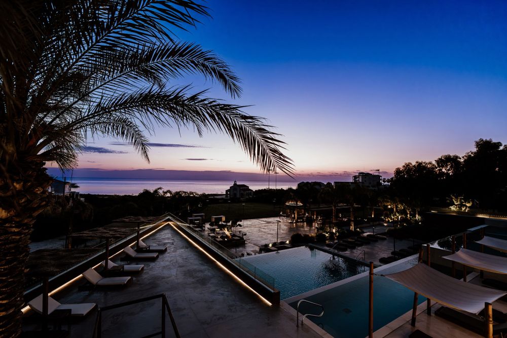 Cavo Zoe Seaside Hotel 4*