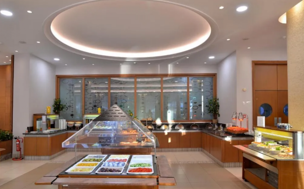 Ajax Hotel 4*