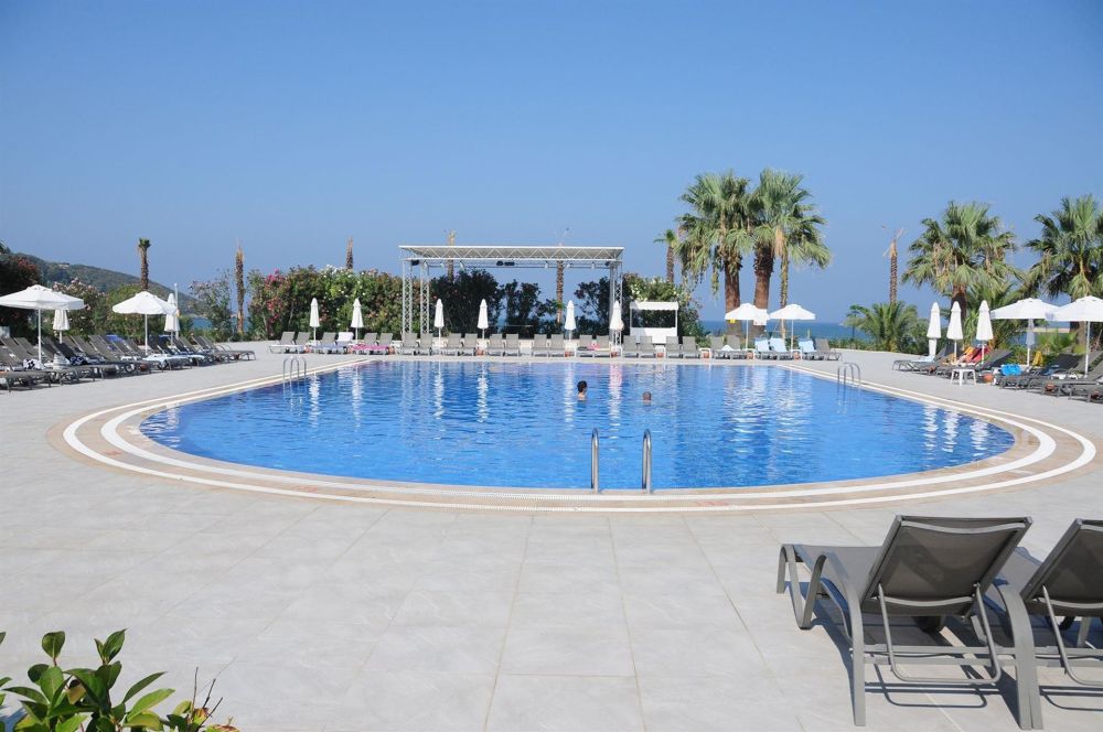 Palm Wings Ephesus Beach Resort 5*