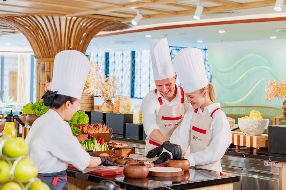 WorldHotels Long Beach Resort Phu Quoc 5*