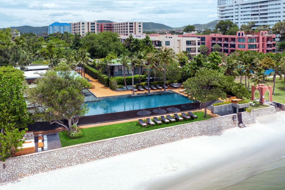 V Villas Hua Hin 5*