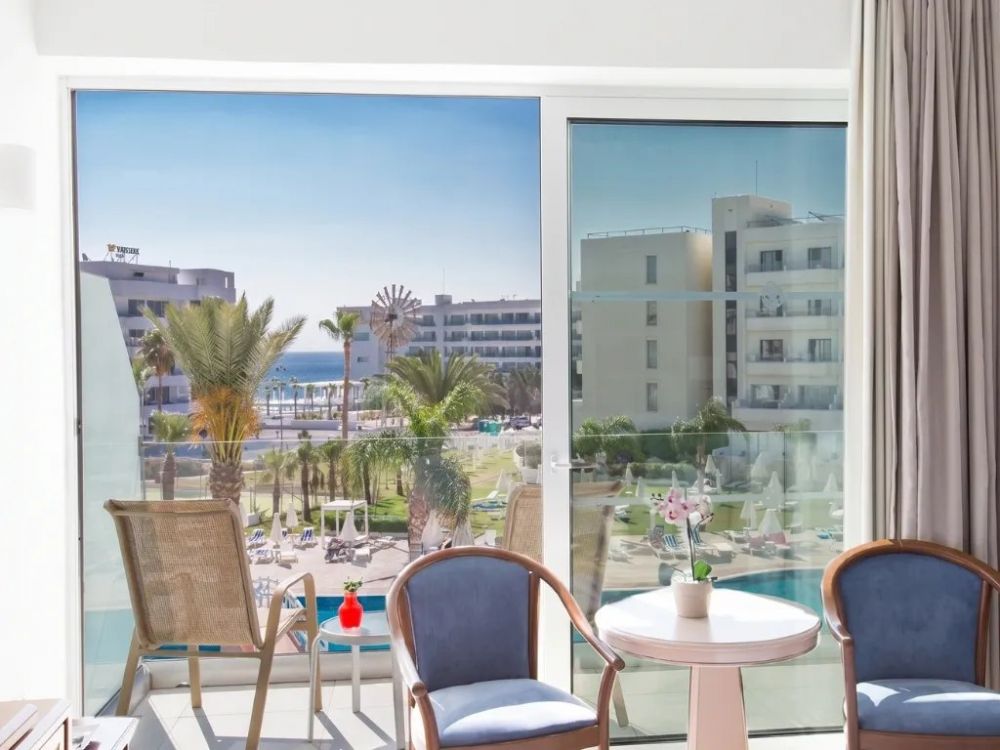 Tsokkos Protaras Beach Hotel 4*