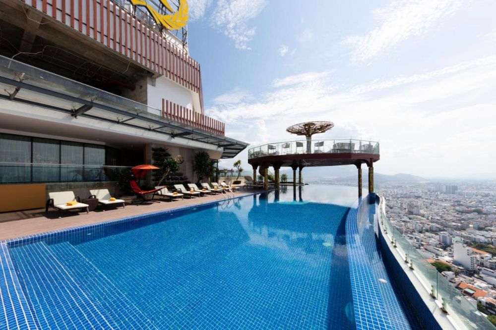 Regalia Gold Hotel Nha Trang 5*