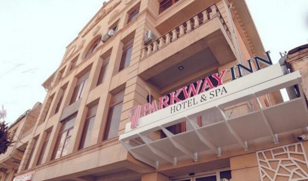 Parkway Inn Hotel 4*