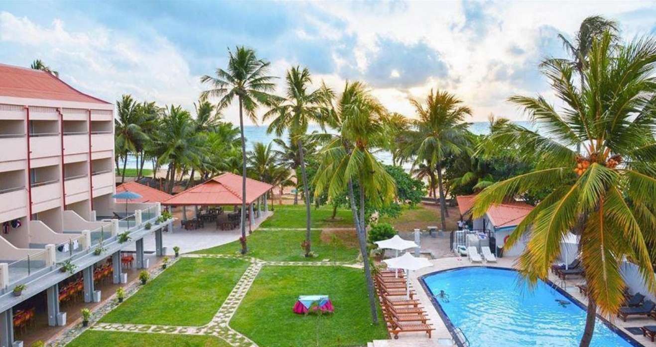 Paradise Beach Hotel Negombo 3*
