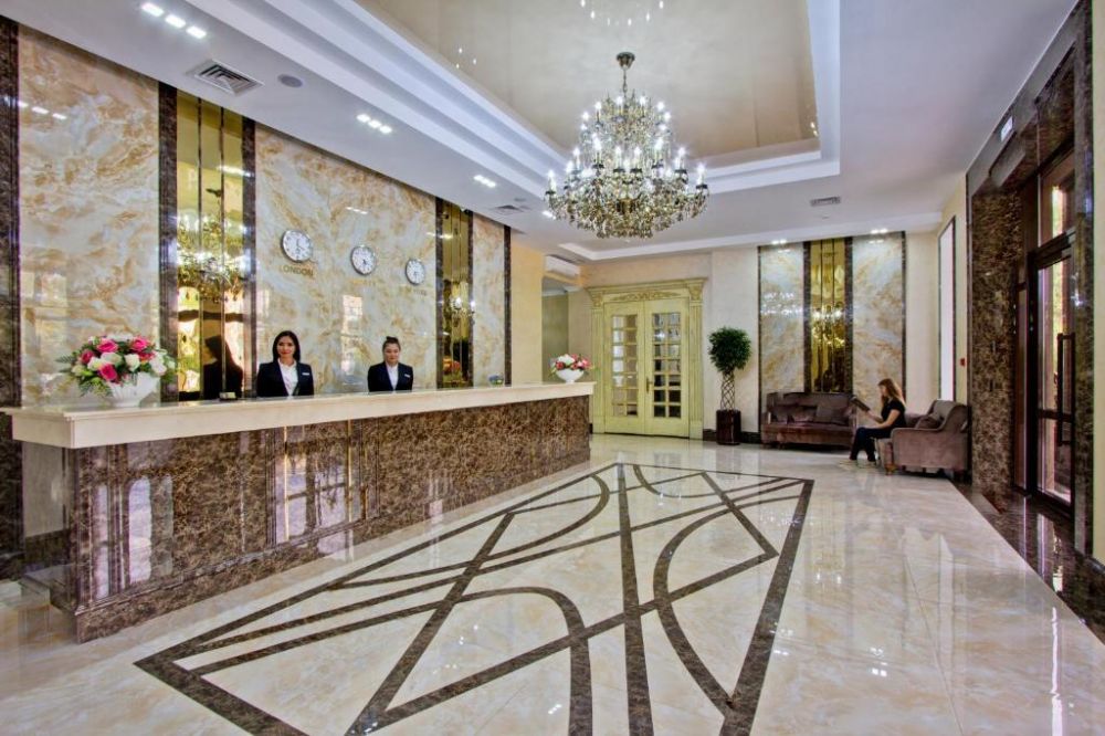 Plaza Hotel Almaty 4*
