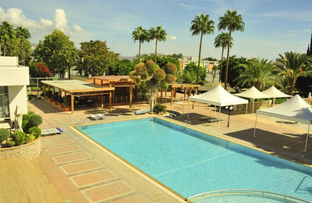Ajax Hotel 4*