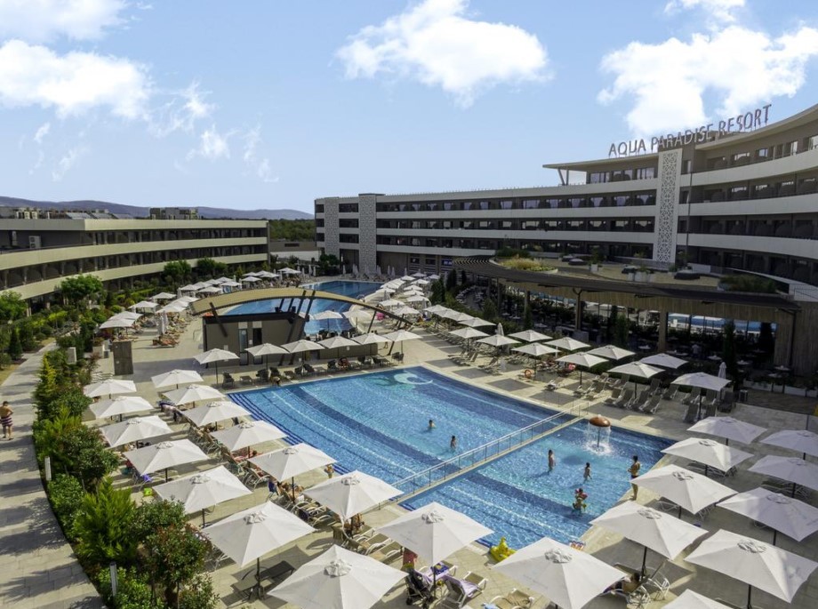 Aqua Paradise Resort 4*