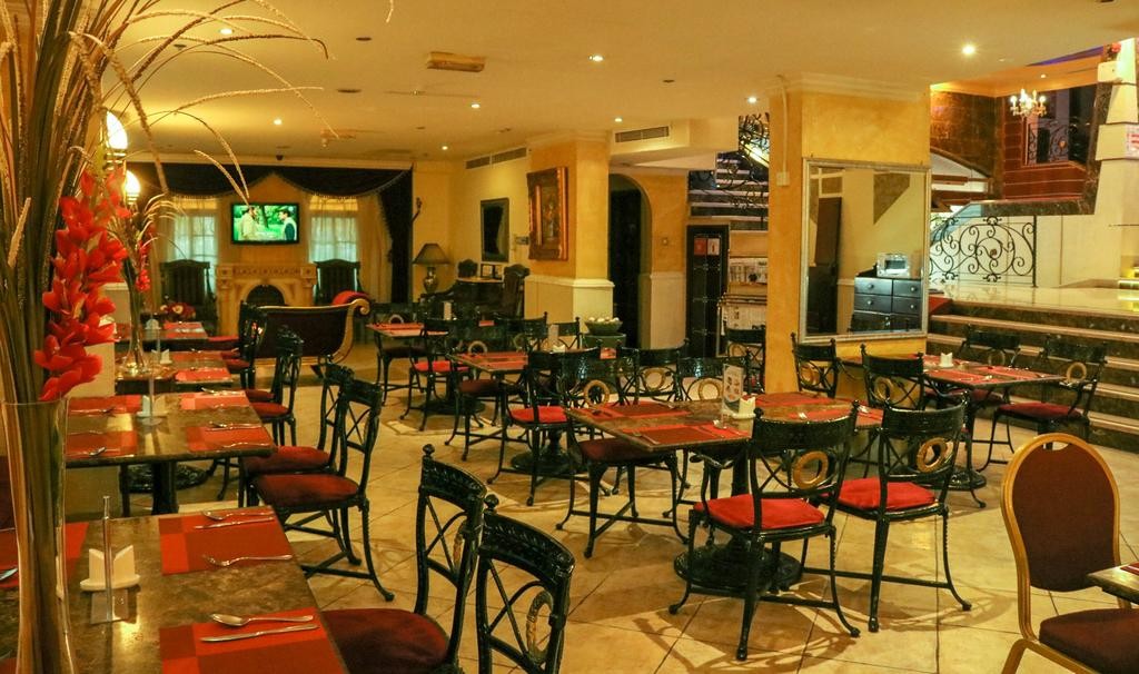 Al Maha Regency Hotel Suites Sharjah 2*