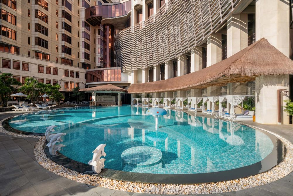 Holiday Beach Hotel Danang 4*