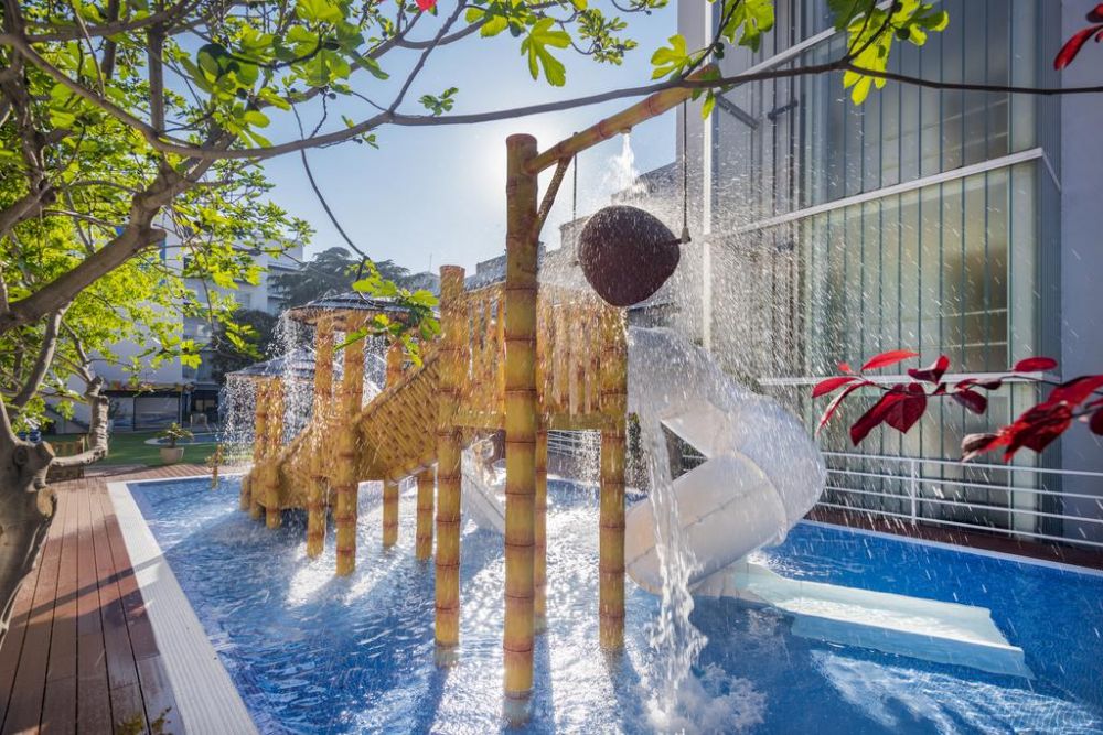 GHT Balmes Apartments & Splash (Calella) 3*