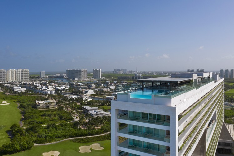 Dreams Vista Cancun Resort & Spa 5*