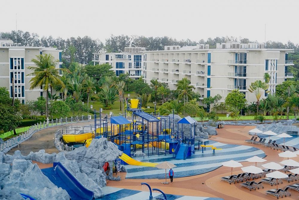 Splash Beach Resort Maikhao Phuket 5*