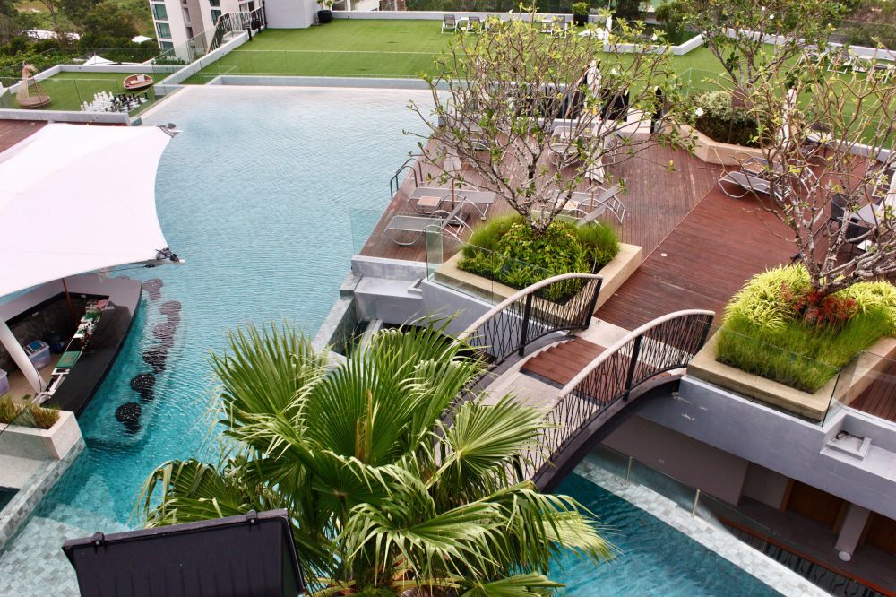 Crest Resort & Pool Villas 5*