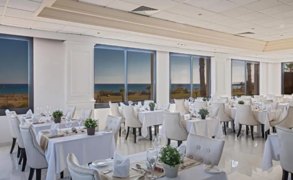 Nelia Sea Breeze 4*