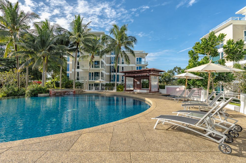 Splash Beach Resort Maikhao Phuket 5*