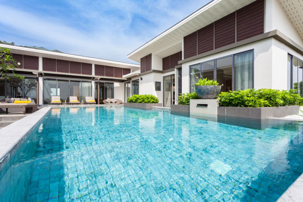 Casabay Luxury Pool Villas 4*