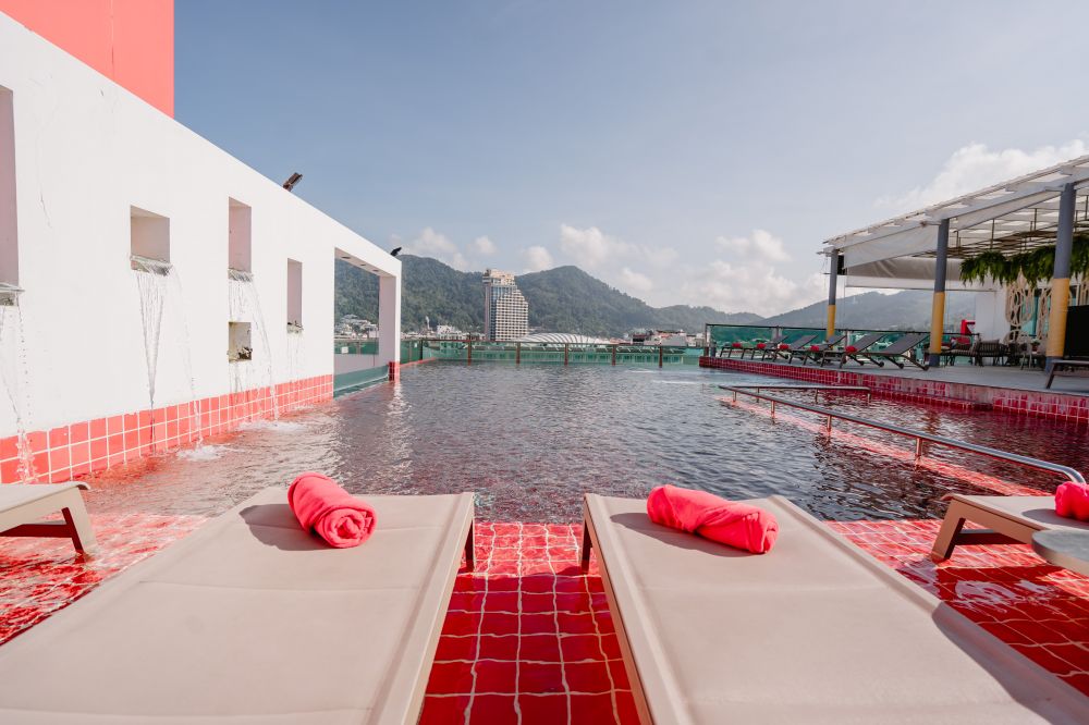 Sleep With Me Hotel 4*