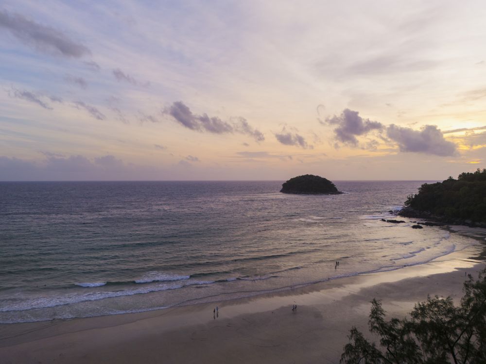 Ozo Phuket 4*