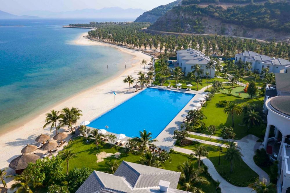 Nha Trang Marriott Resort & Spa Hon Tre Island 5*