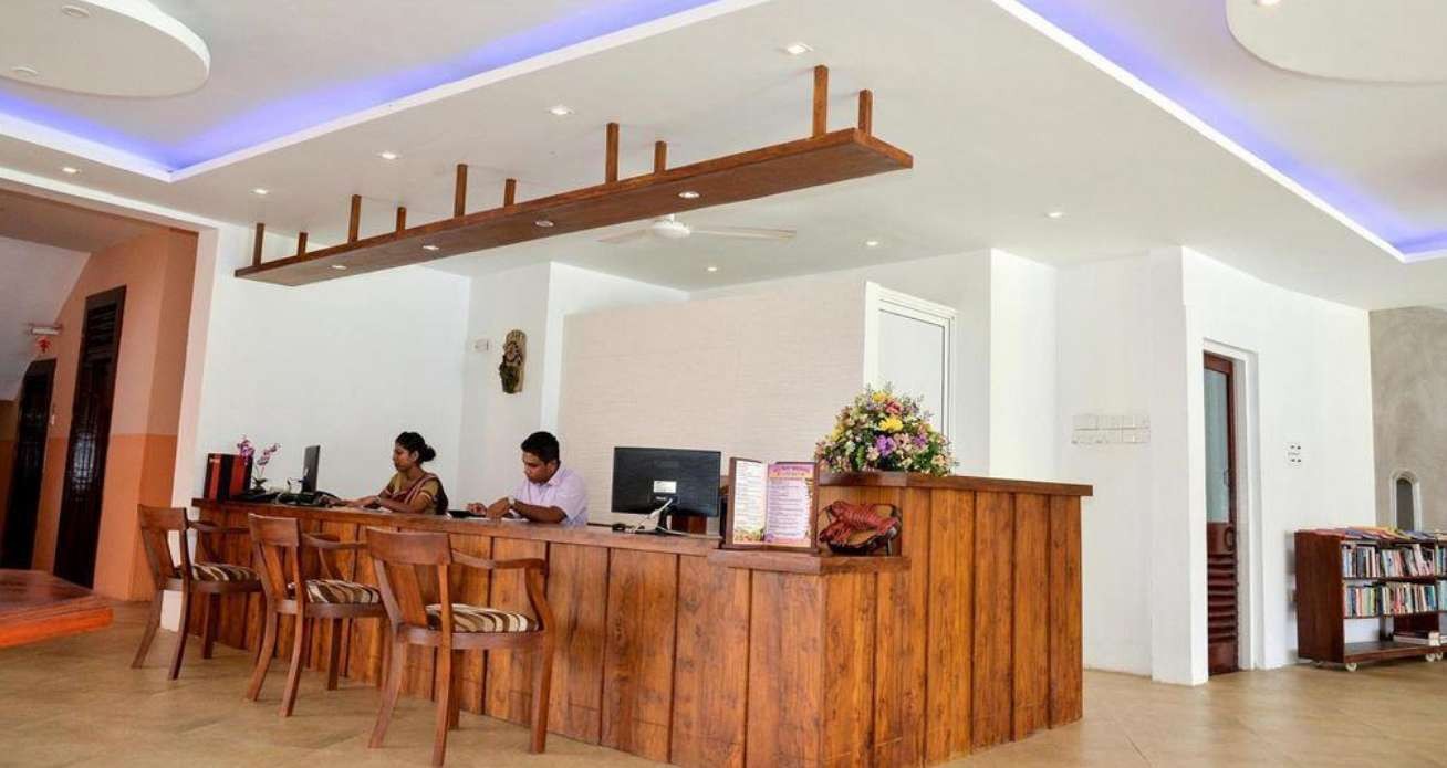 Paradise Beach Hotel Negombo 3*
