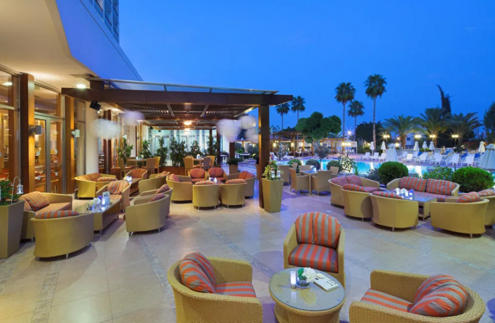 Ajax Hotel 4*