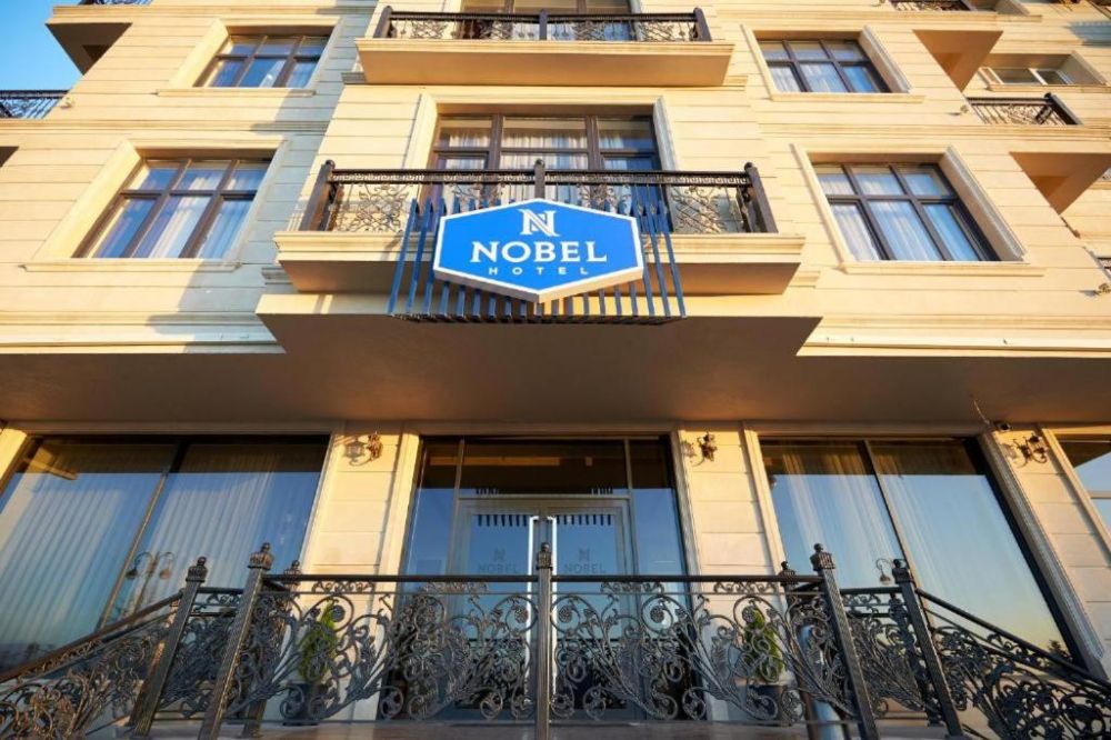 Nobel Hotel 4*