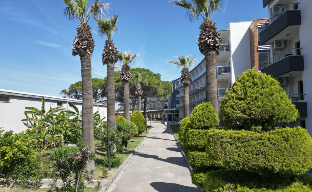 Royal Beach Club Hotel 4*