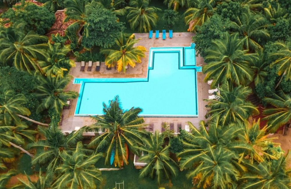 Lagoon Paradise Beach Resort 4*