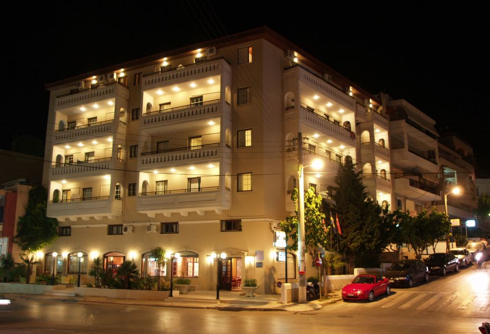 Elina Hotel Apartments 3*